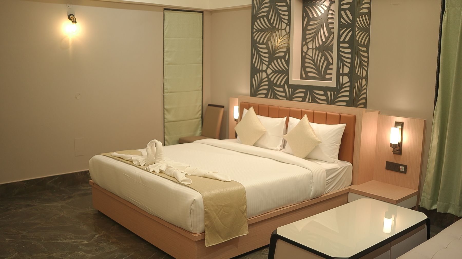 The Elite Executive Orchid Room 4