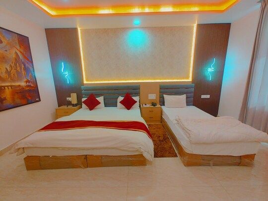 Sitaynam Hotel and Resorts-In front of Ram Janam Bhumi Triple AC Deluxe Room 2