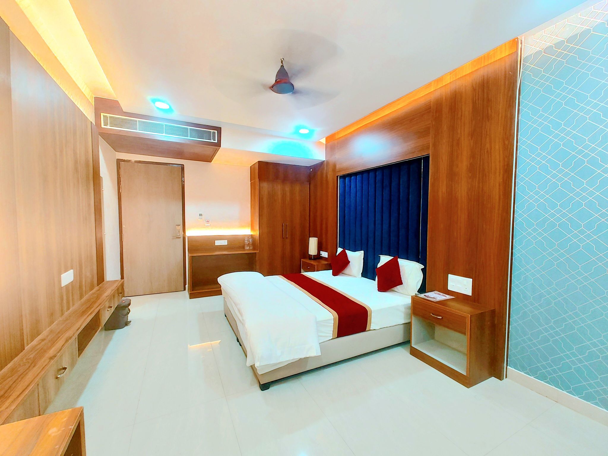 AC deluxe Room