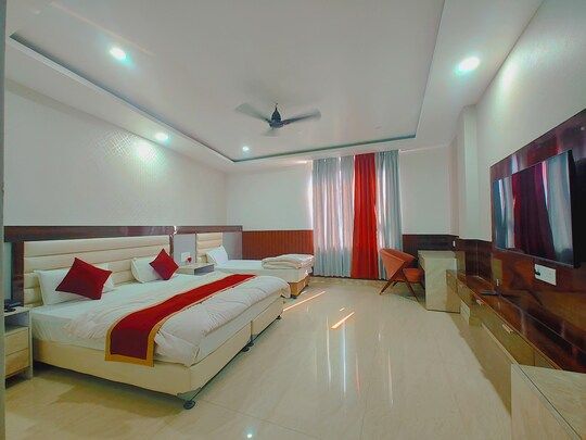 Sitaynam Hotel and Resorts-In front of Ram Janam Bhumi Triple AC Deluxe Room