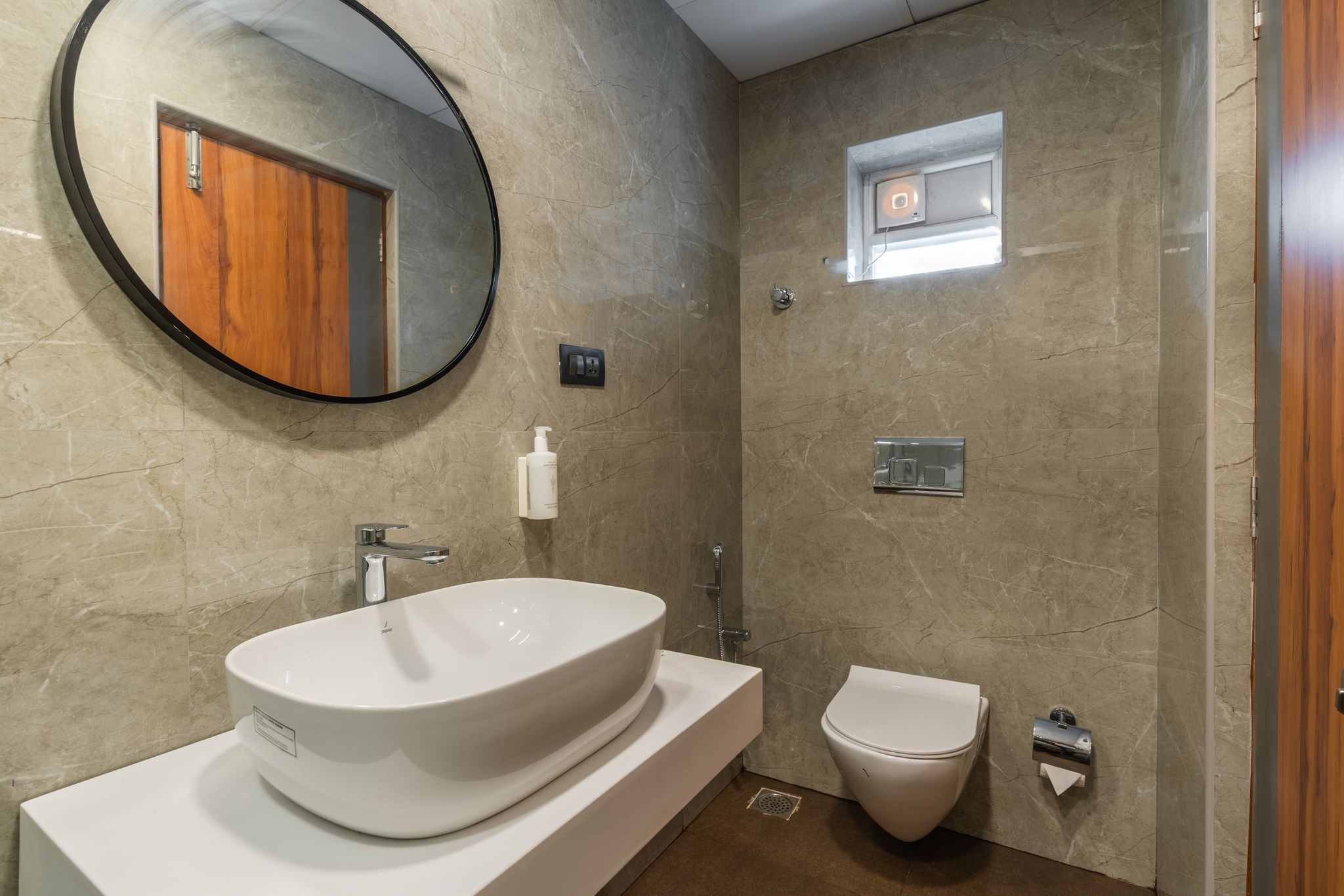 The Hosteller Hyderabad, HITEC City Deluxe Double Room 5