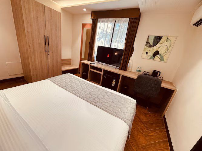 Hotel Mumbai House - Vijaynagar Standard Room