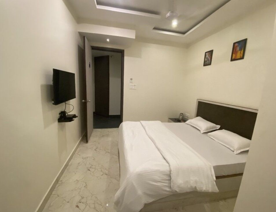 Hotel Abode Shillong- The Residency AC Deluxe Room 2