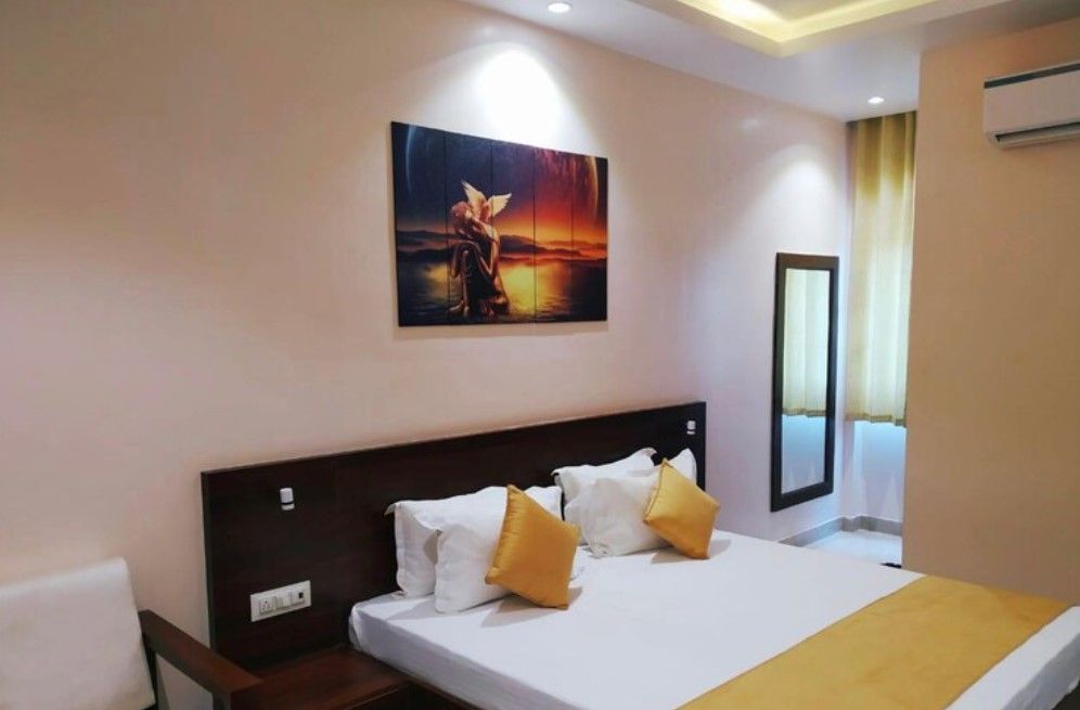 Sangam Banquet And Hotel Deluxe Ac Room 4
