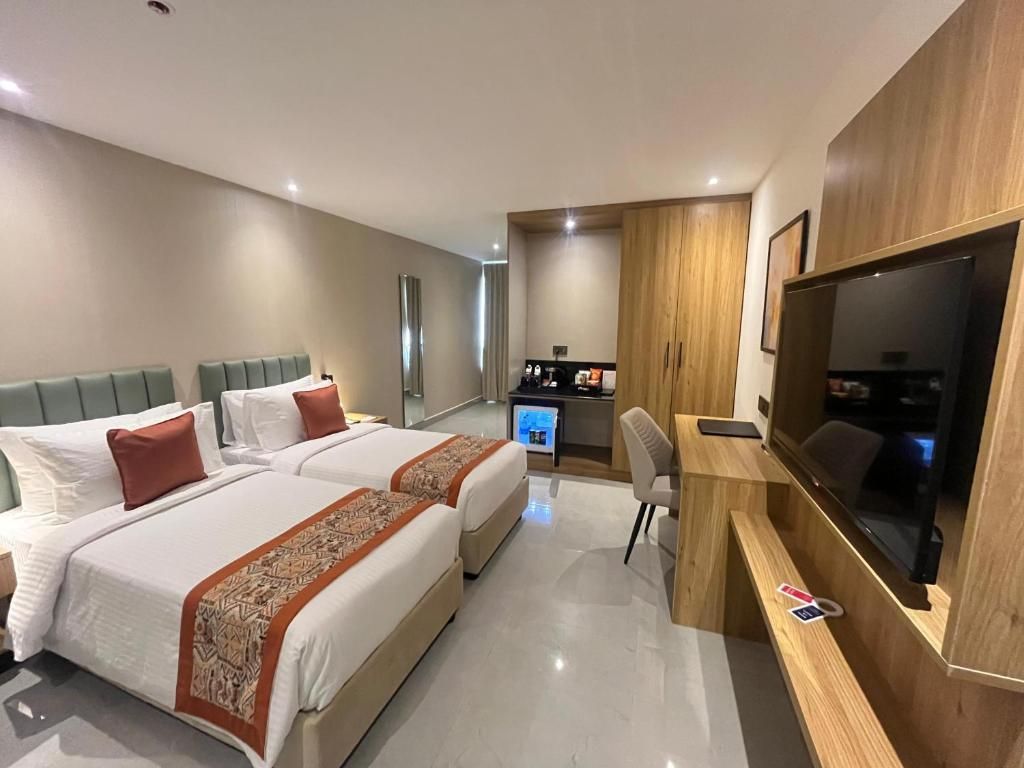 Hotel Grand Continent Premier Banjara Hills, Hyderabad Deluxe Room Twin 2