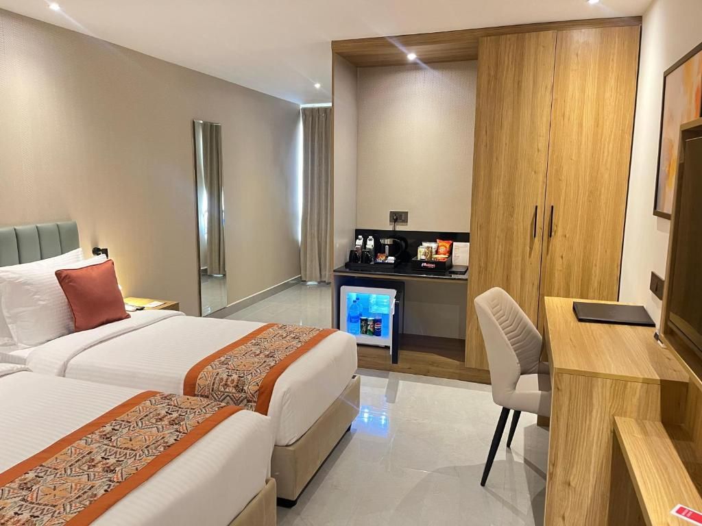Hotel Grand Continent Premier Banjara Hills, Hyderabad Deluxe Room Twin
