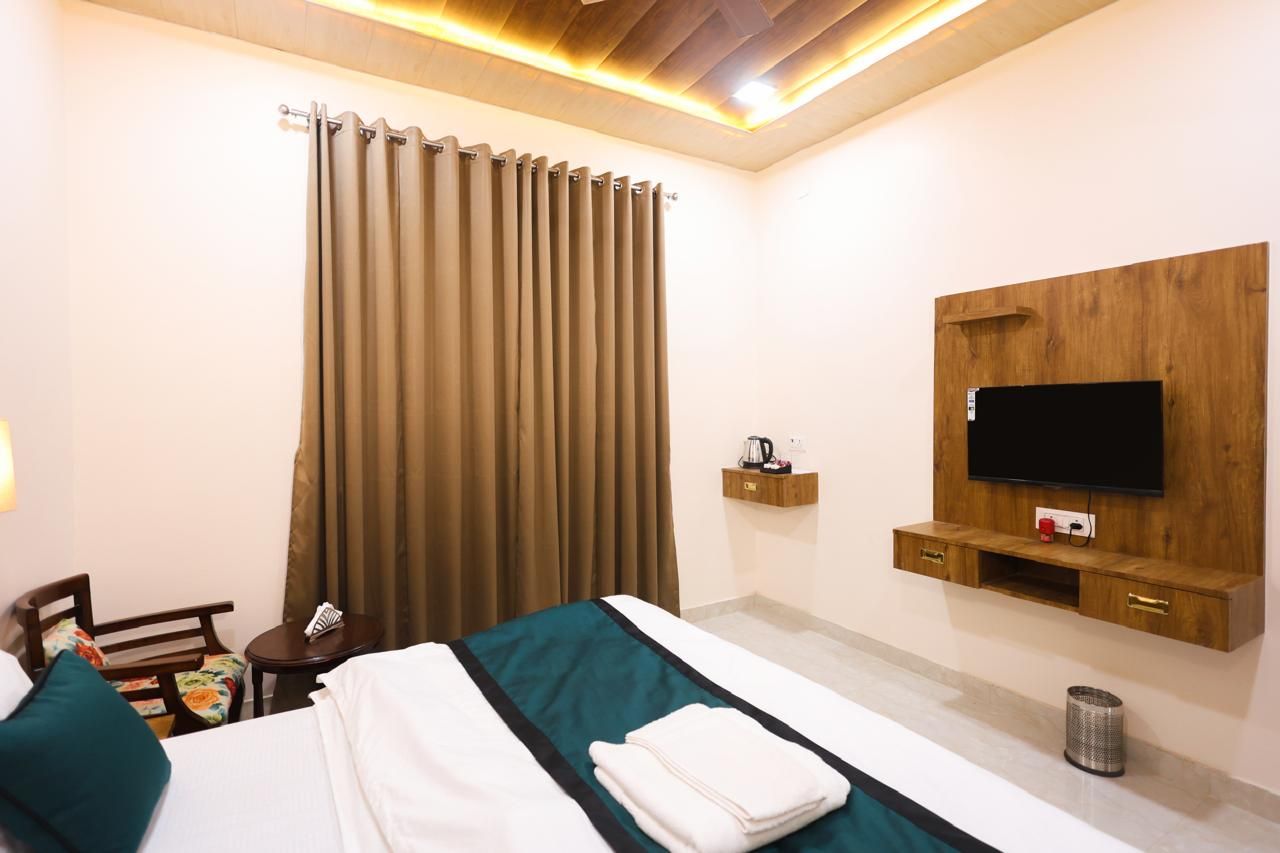 Deluxe Room with balcony