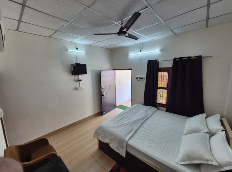 Double Deluxe Room with Balcony