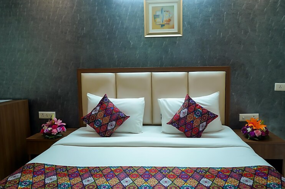 Super Deluxe With Wi-Fi