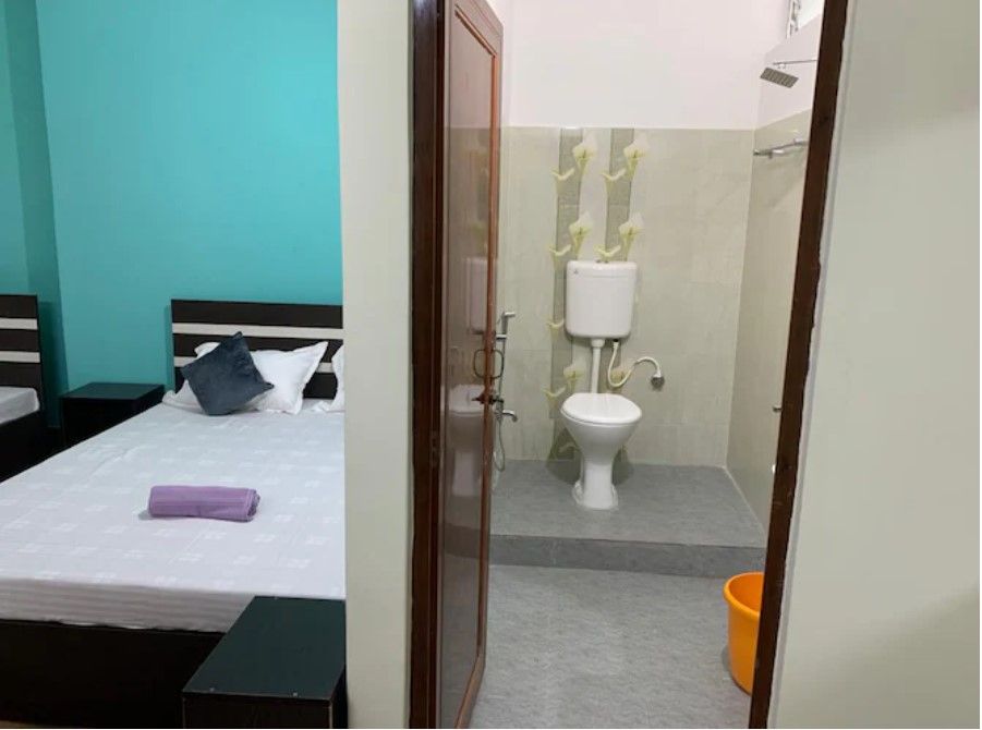 Silver Stay, Guwahati Deluxe Double room NON AC 3