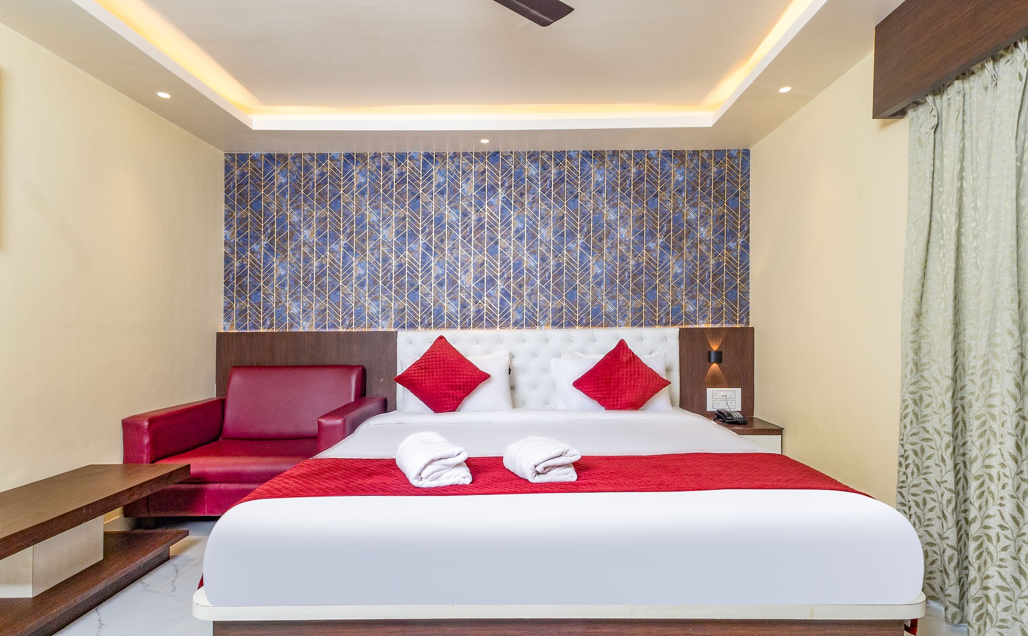 YASHSHREE BANGLA QUEEN Deluxe Room 2