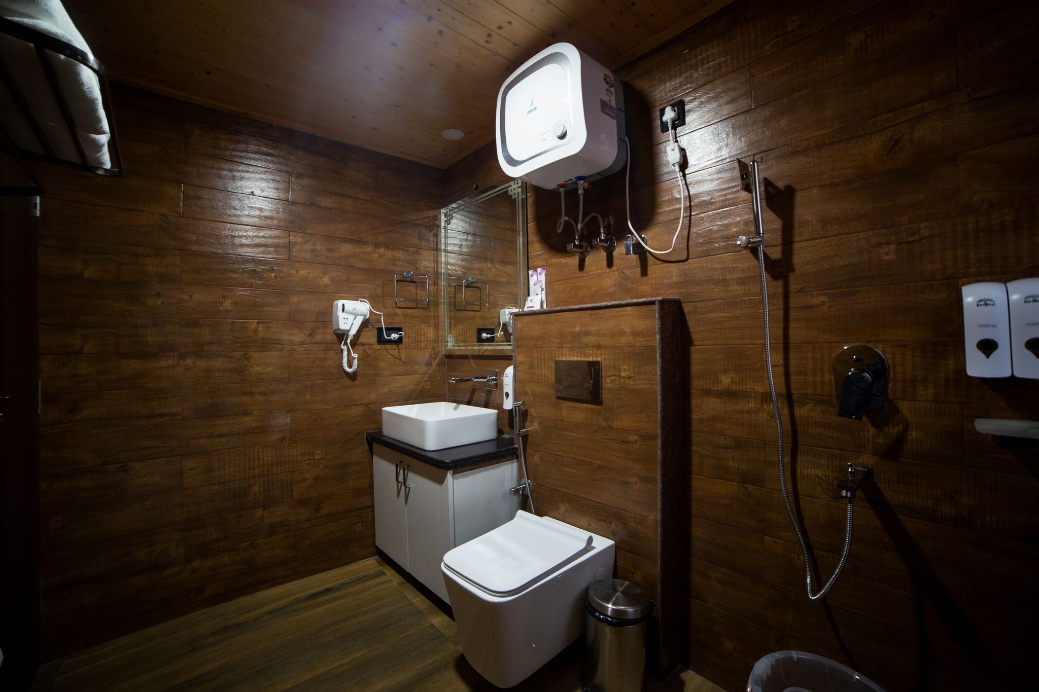 Yashshree Lachen Standard Room 5