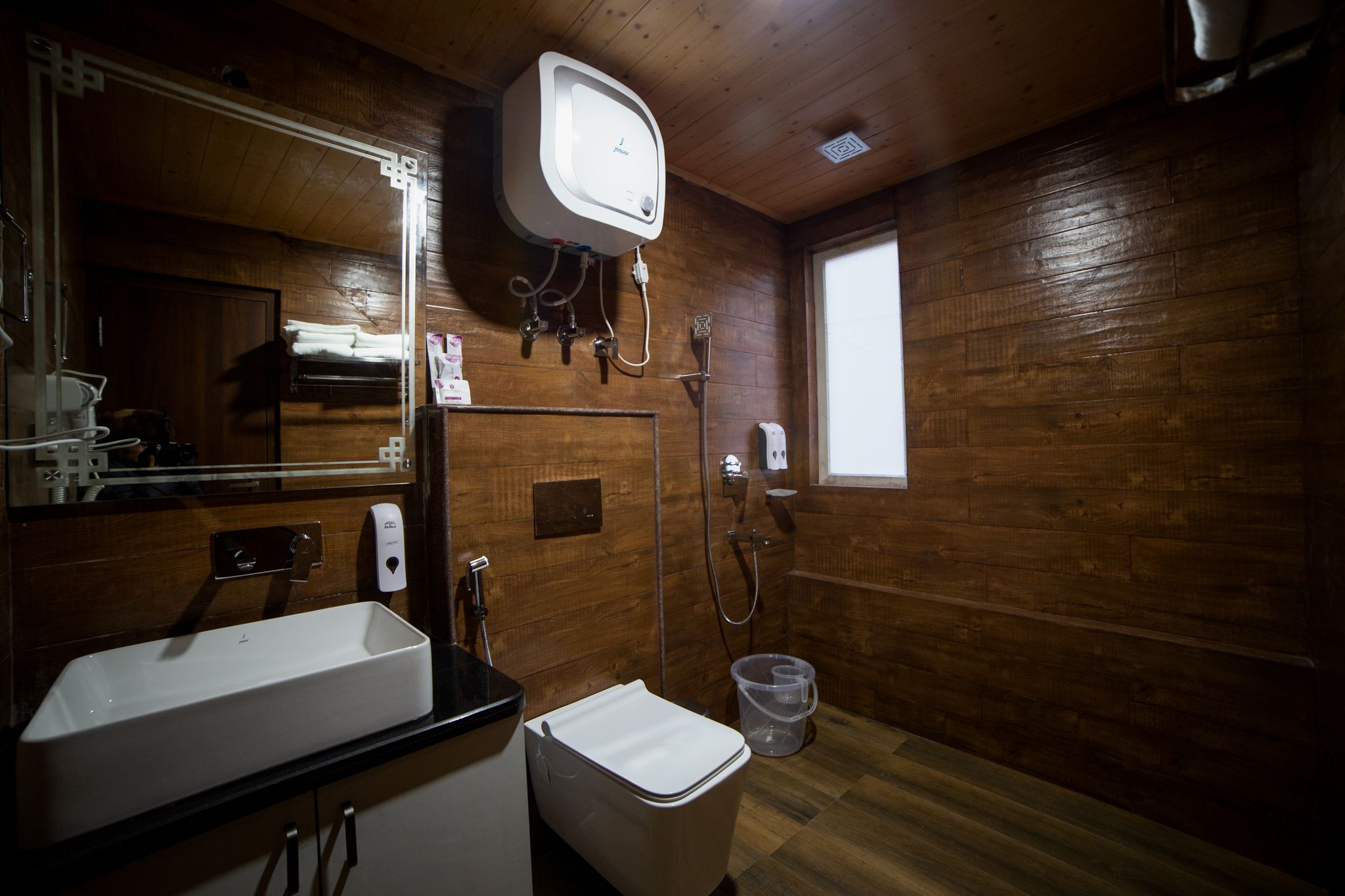 Yashshree Lachen Standard Room 6