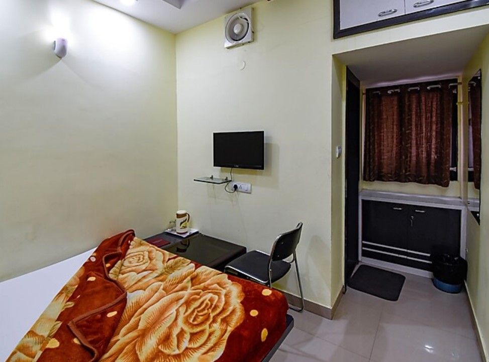 Single Deluxe NON AC