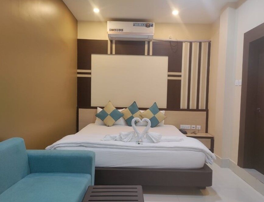 SUPERIOR DELUXE BED AC