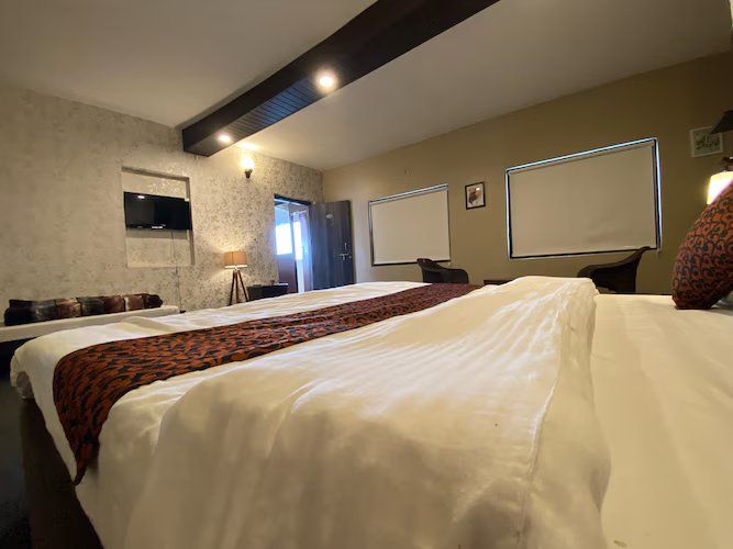 Wincliff Orchard Resort King Deluxe Room 4