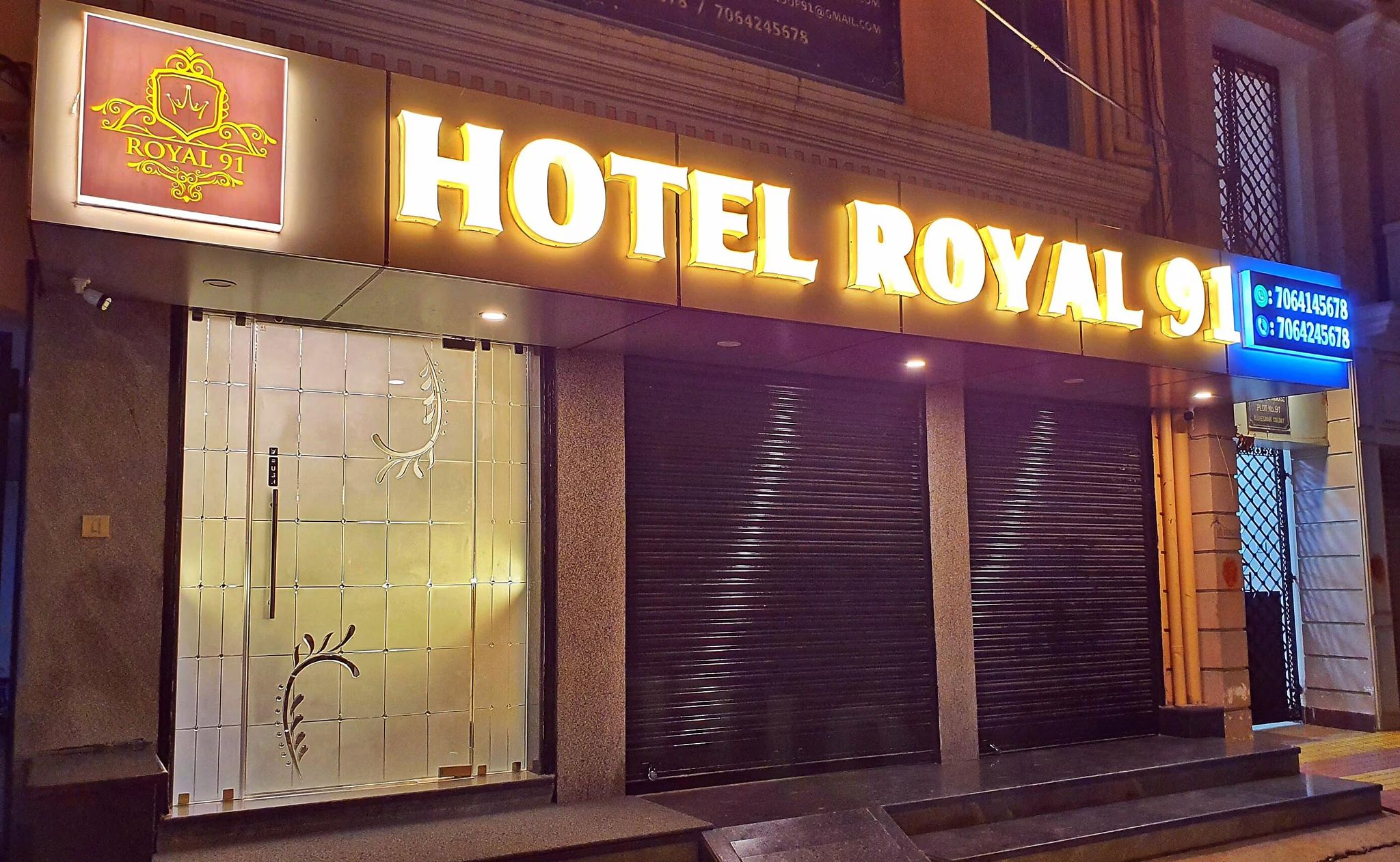 HOTEL ROYAL 91