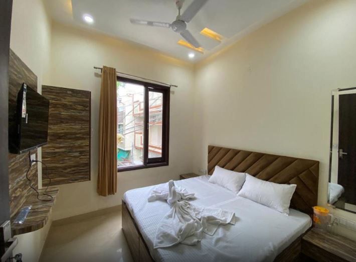 Standard room ( non ac)