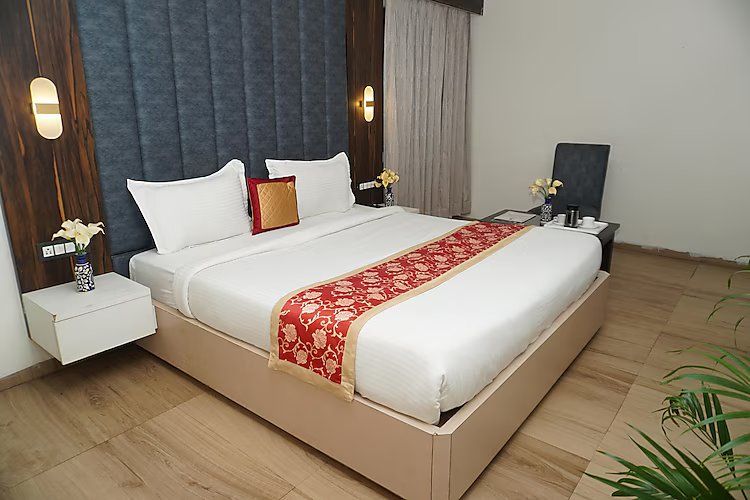 Hotel The Shyam (Near Jaipur Railway Station) Deluxe room 3