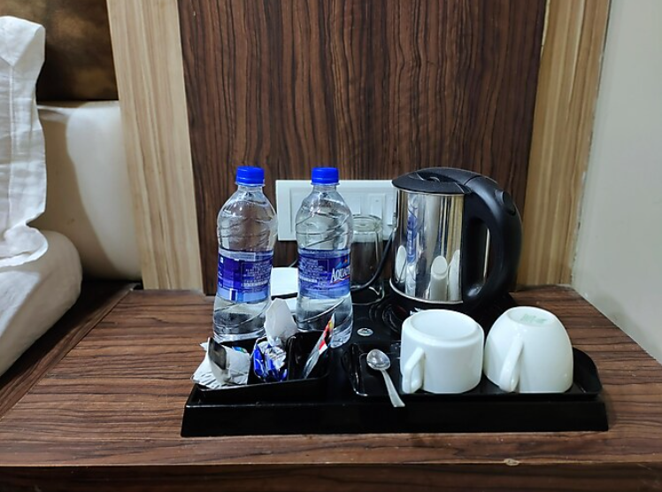 MANGO LEAF CLUB ROOM