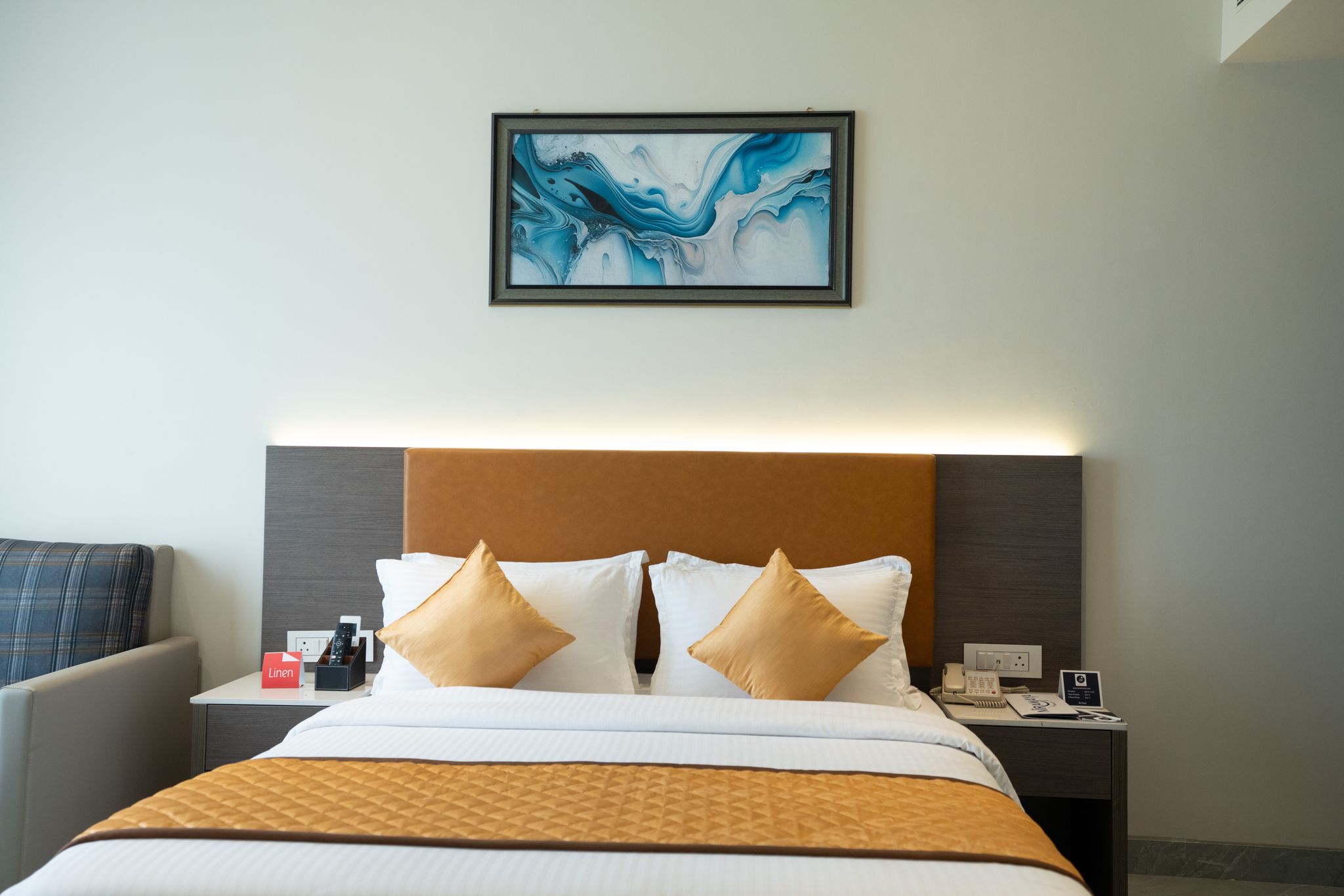 Zip By Spree Hotels Pandharpur Deluxe King Room