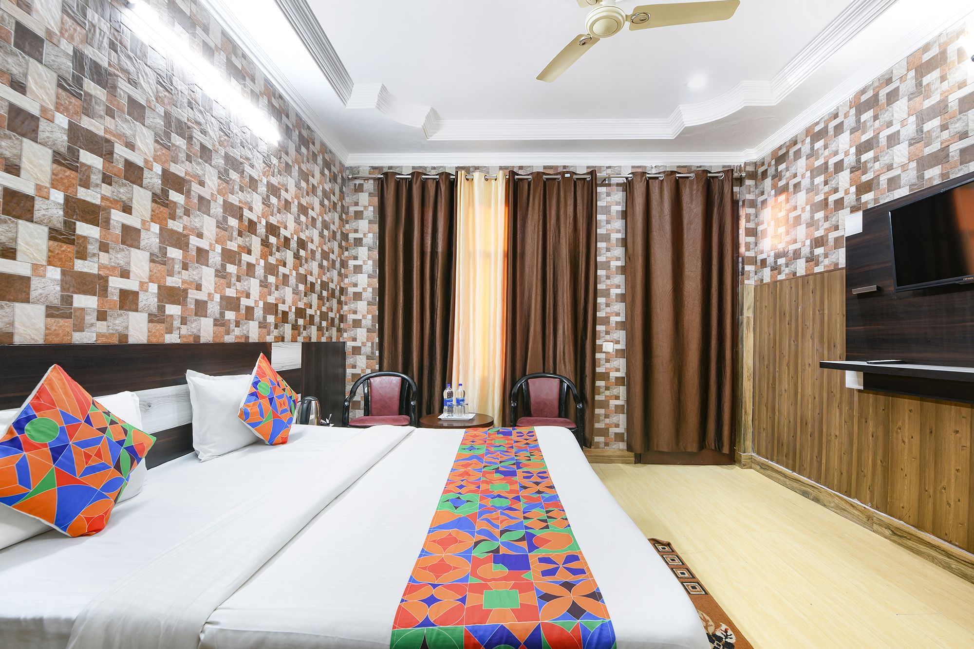 FabHotel SN Resort Deluxe Room 3