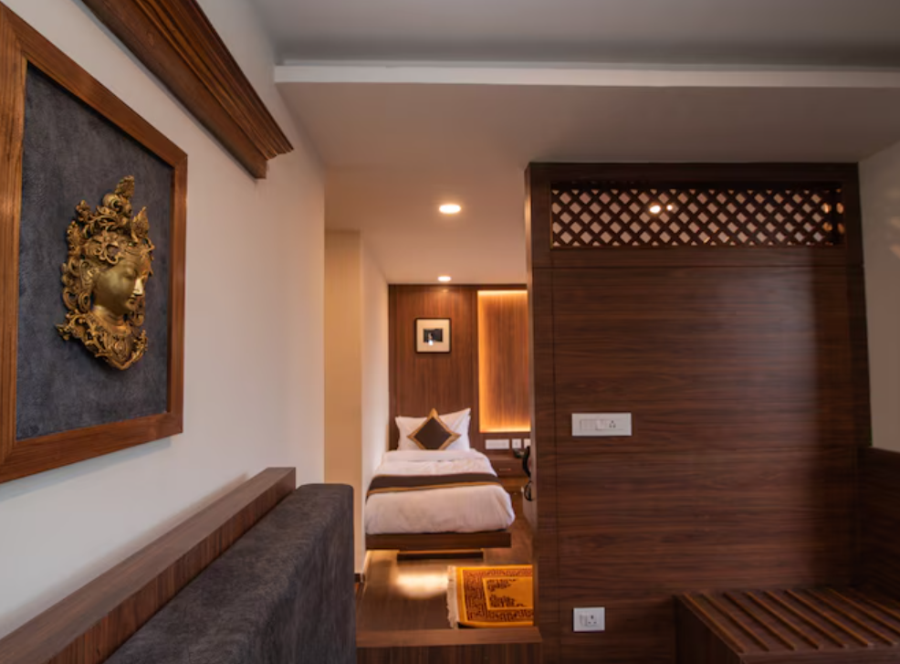 Suite Room - Twin Bed - Valley View