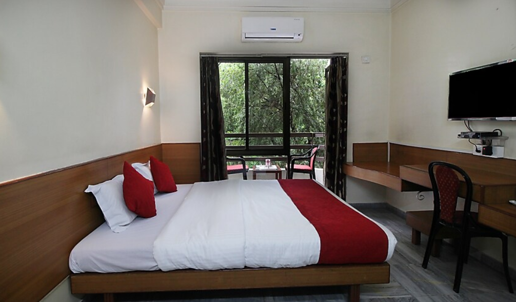 Deluxe AC Room