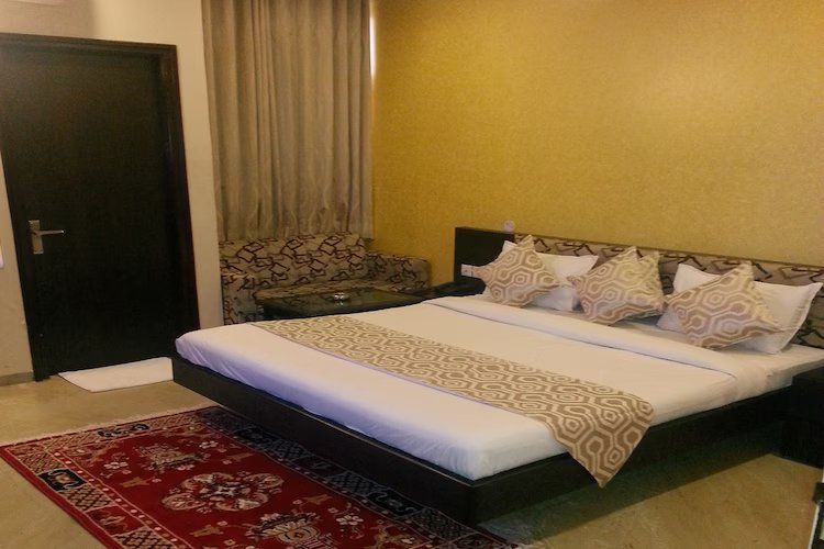 Hotel Royal View jaipur Deluxe Room