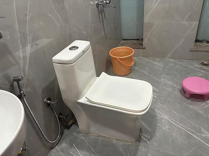 Sunroof Hotel And RoofTop Deluxe Room 4