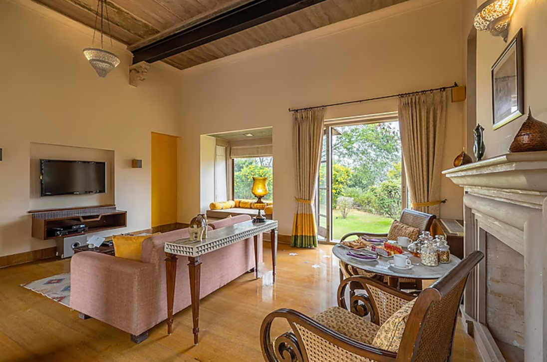 Luxury Garden & Spa Villa