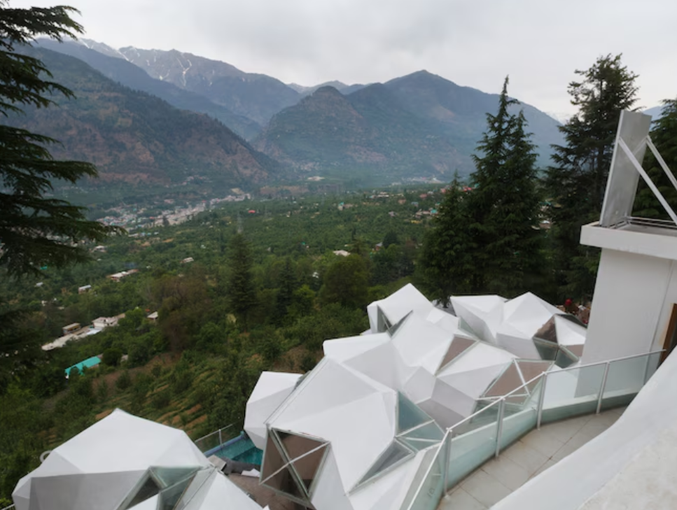 Tree of Life Eila Art Hotel, Manali Standard Room - Pool View 5