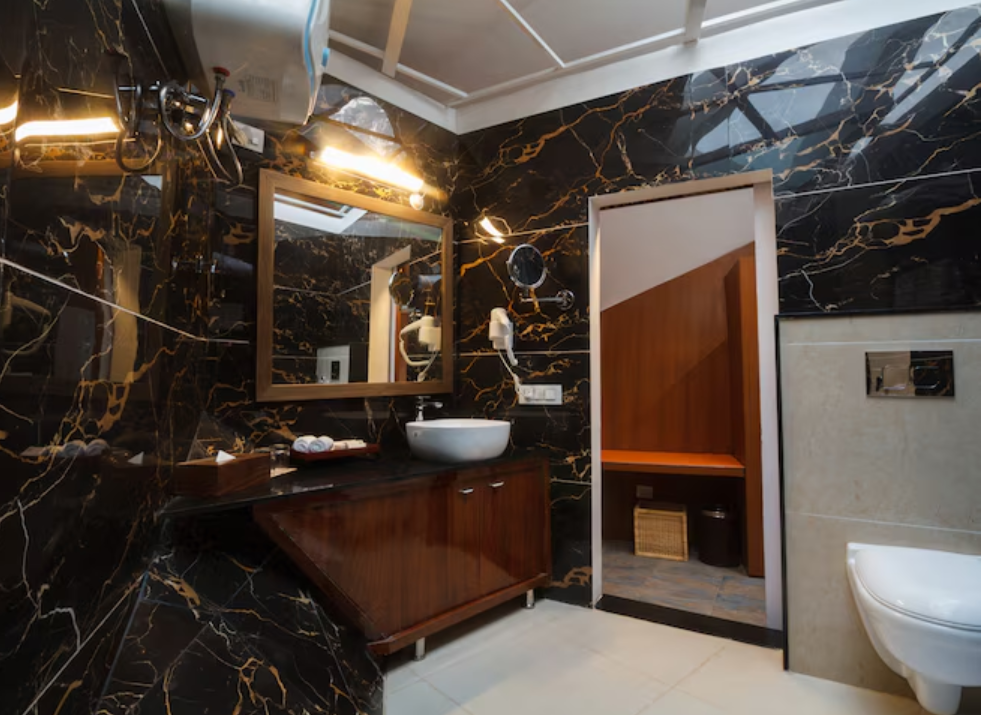 Skyscape Art Deco Room