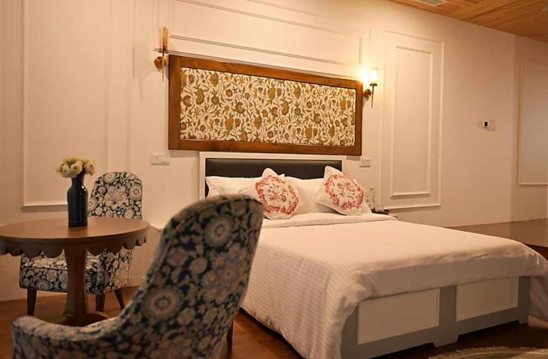 Tree of Life Lakeside Cottage, Srinagar Chalet Room - Lake View  5