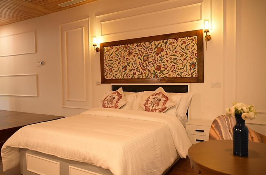 Tree of Life Lakeside Cottage, Srinagar Chalet Room - Lake View  7