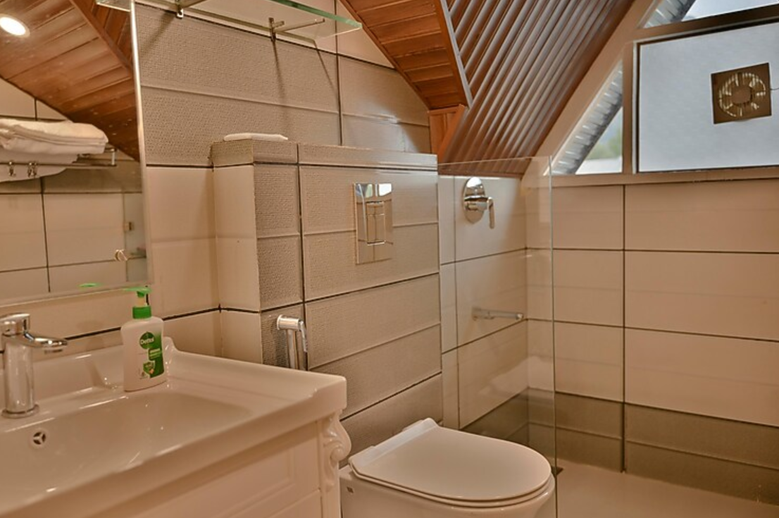 Duplex Suite - Lake View 