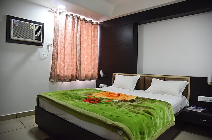 Deluxe Double AC Room