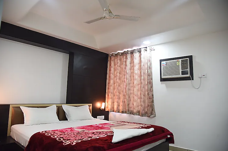 Deluxe Double AC Room