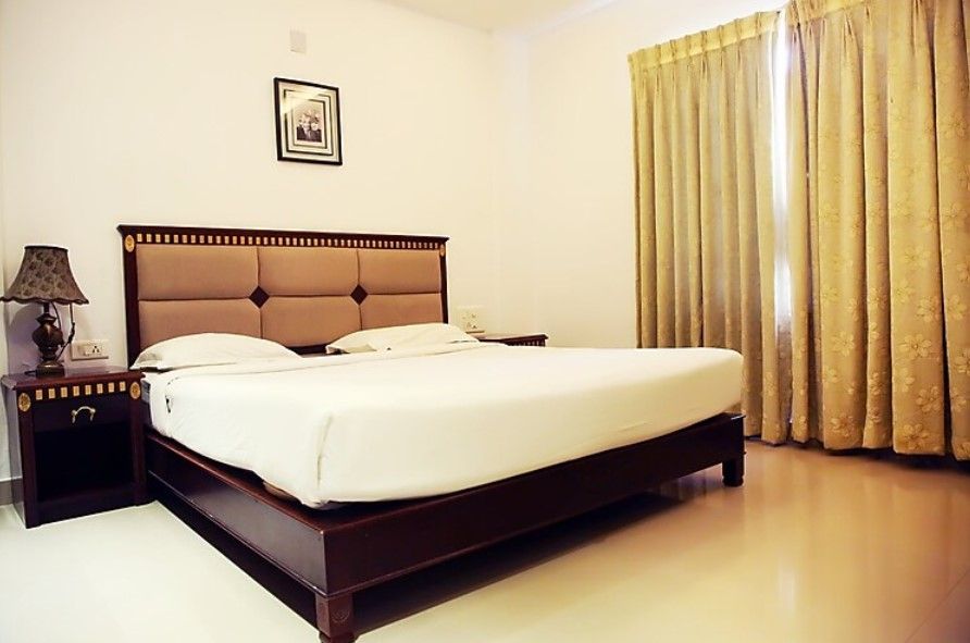 Maps Residency , Shoranur Deluxe Room AC