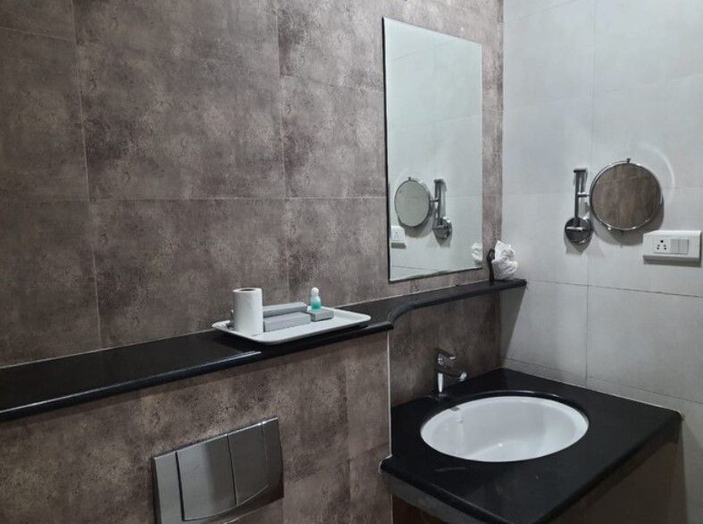 Maps Residency , Shoranur Suite Room 4