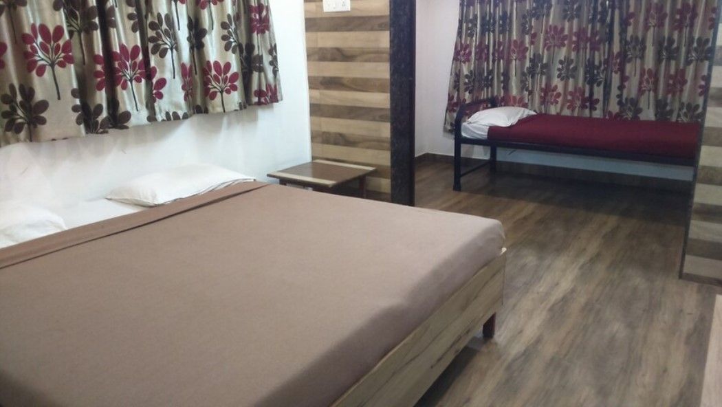 Deluxe Triple Rooms - AC