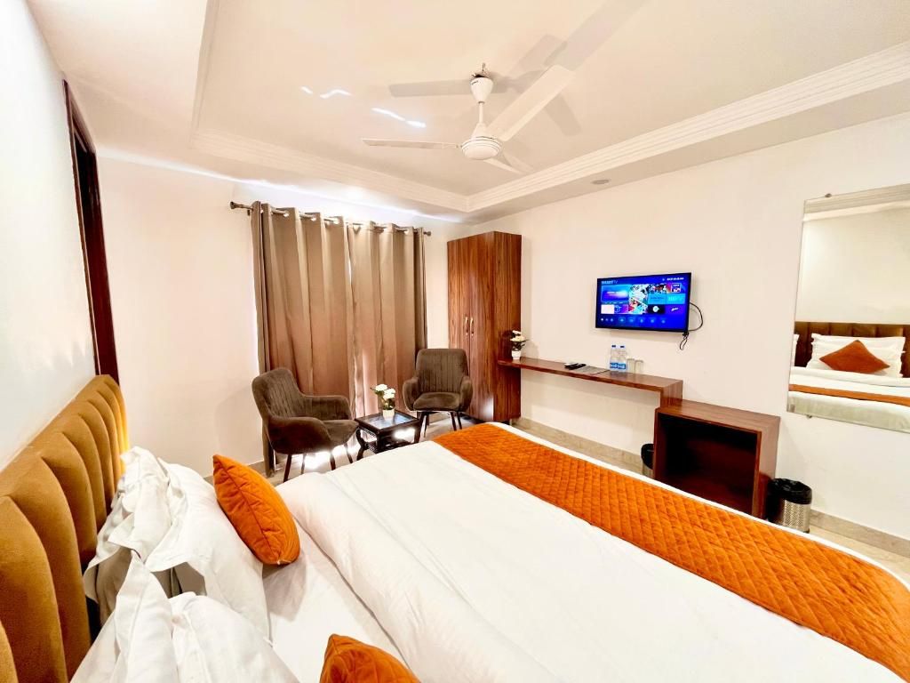 Hotel La Casa Deluxe Room 3