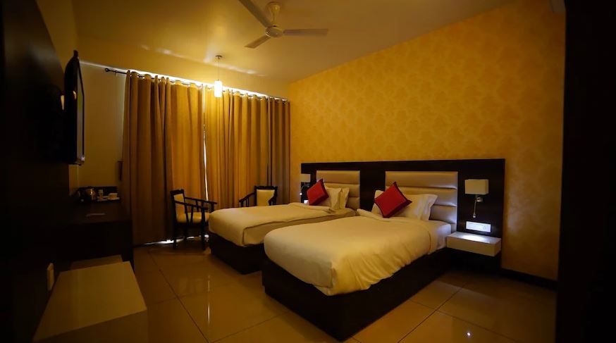 Love Kush Hotel Super Deluxe Room 3