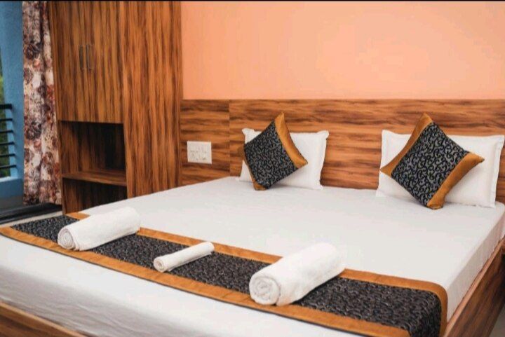 Deluxe Family AC Room