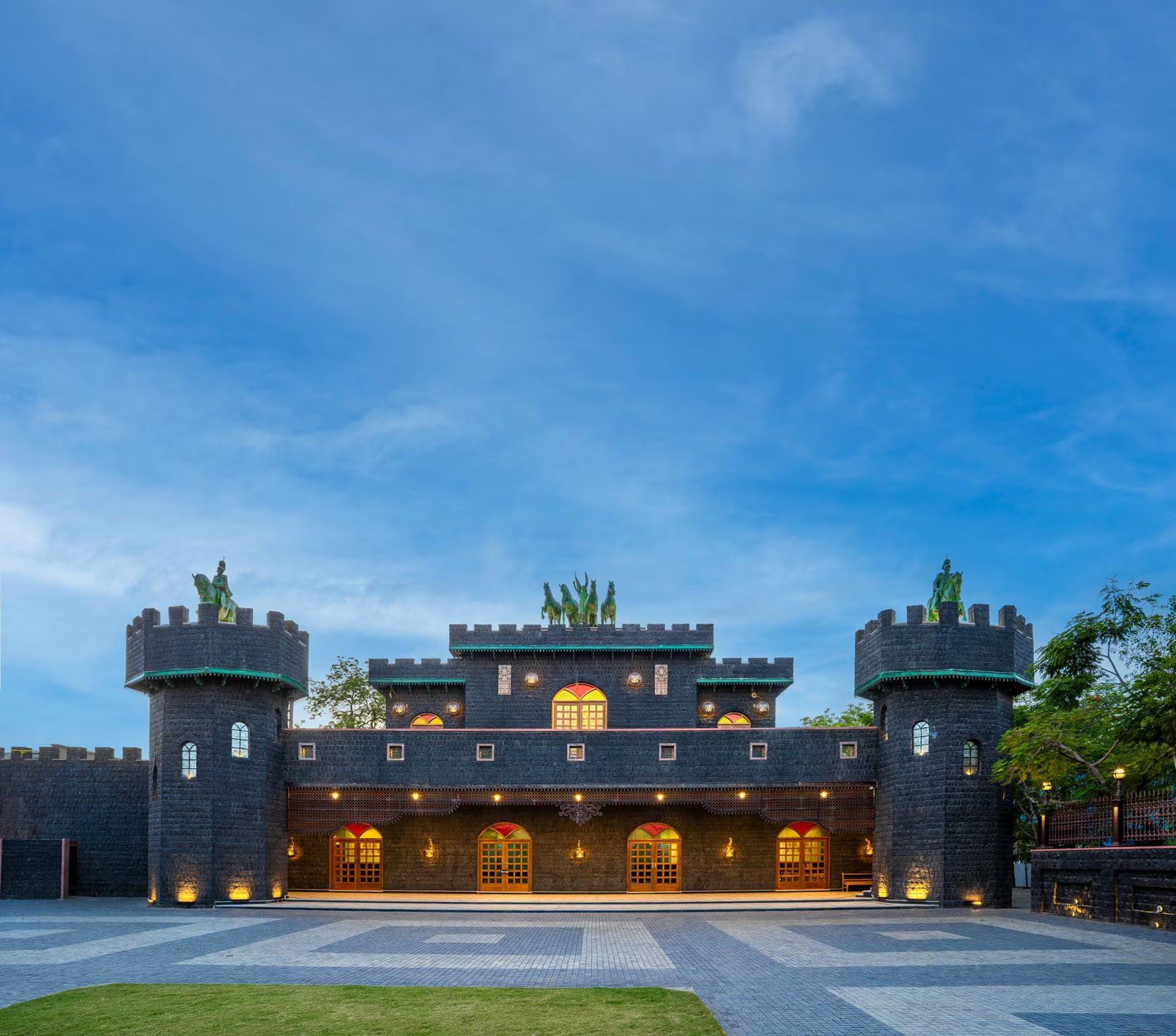 Hotel Harshvilas Fort