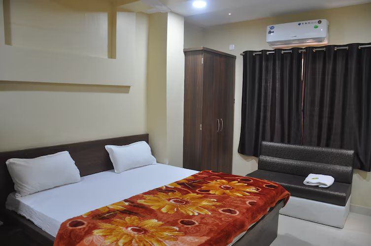 Hotel Ashutosh Deluxe Room