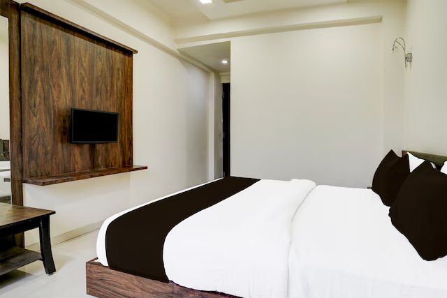 Hotel A1 Plaza, Ahmedabad Classic Double or Twin 8