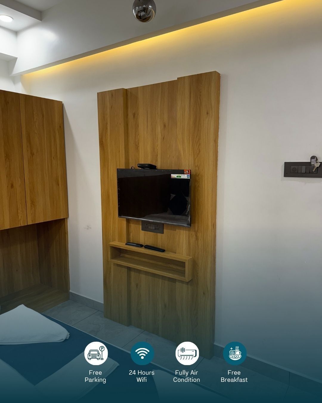 Hotel The Premier Dwarka Deluxe Room 6