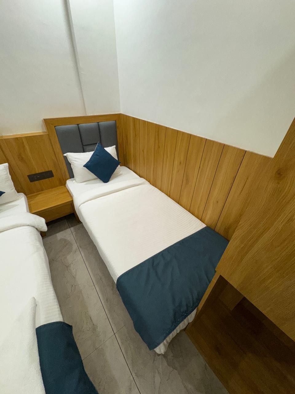 3 Bedded AC Family Room