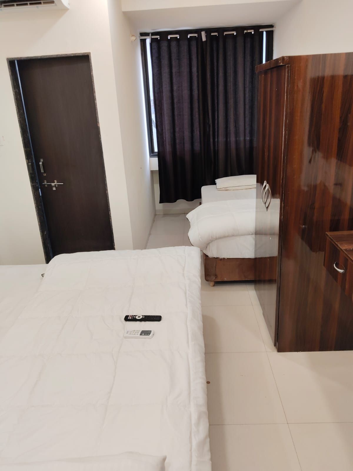 3 Bed Family Suit Suite Room